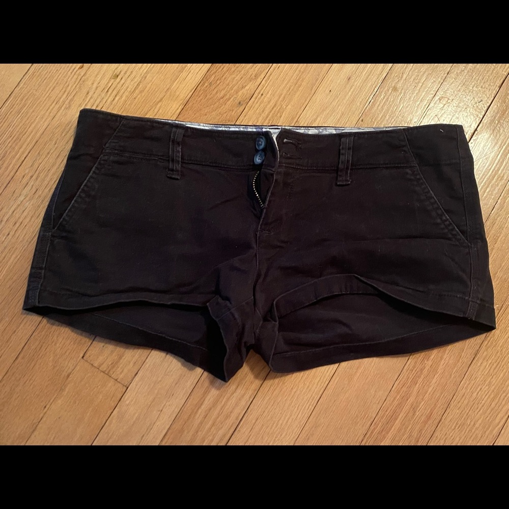American Eagle women’s shorts, size 6.